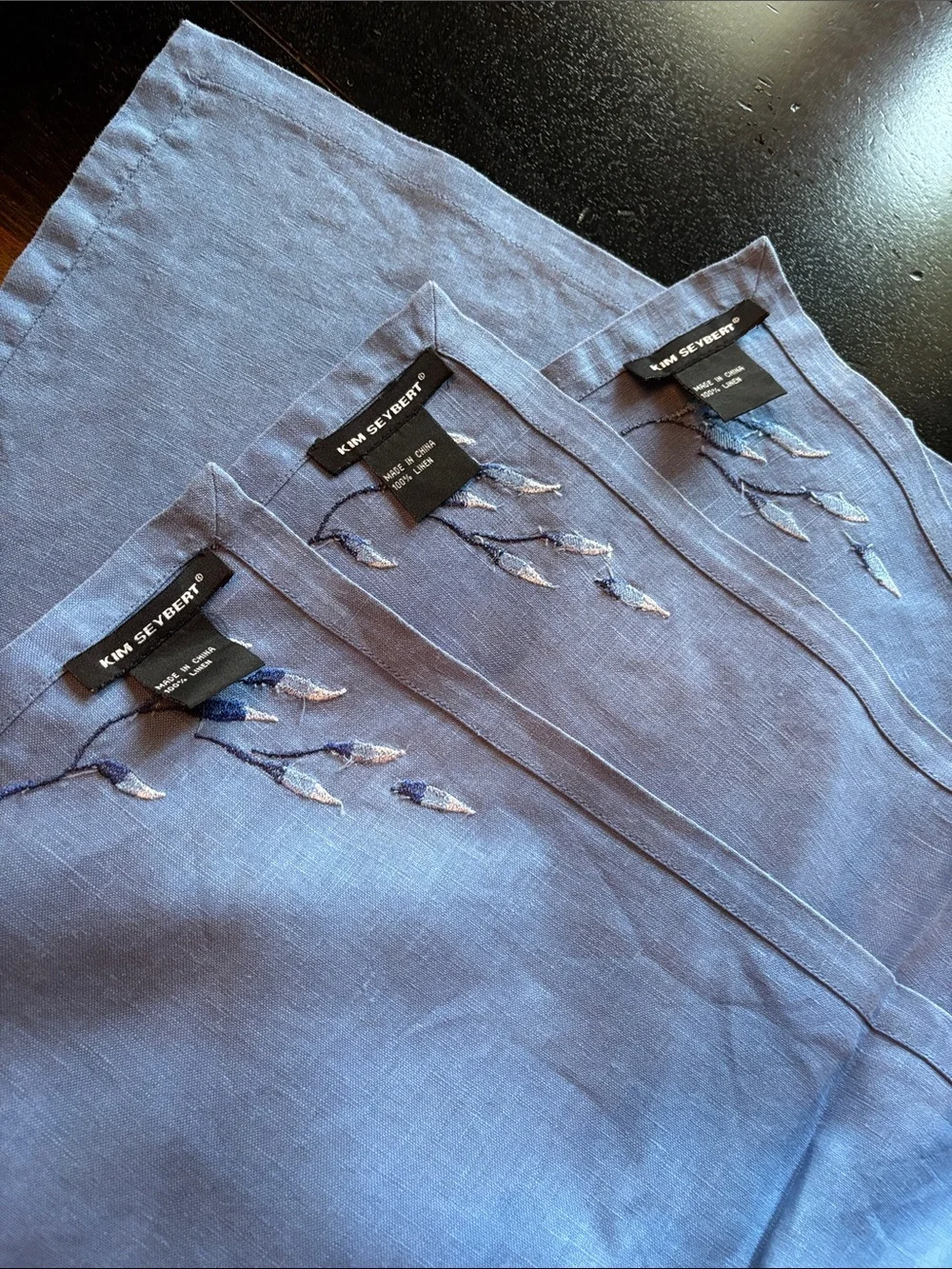 Kim Seybert Blue Linen Napkin with Subtle Embroidery - Set of 4 napkins